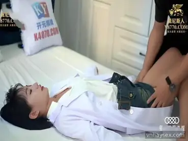 Pemerkosaan dokter wanita yang menawan